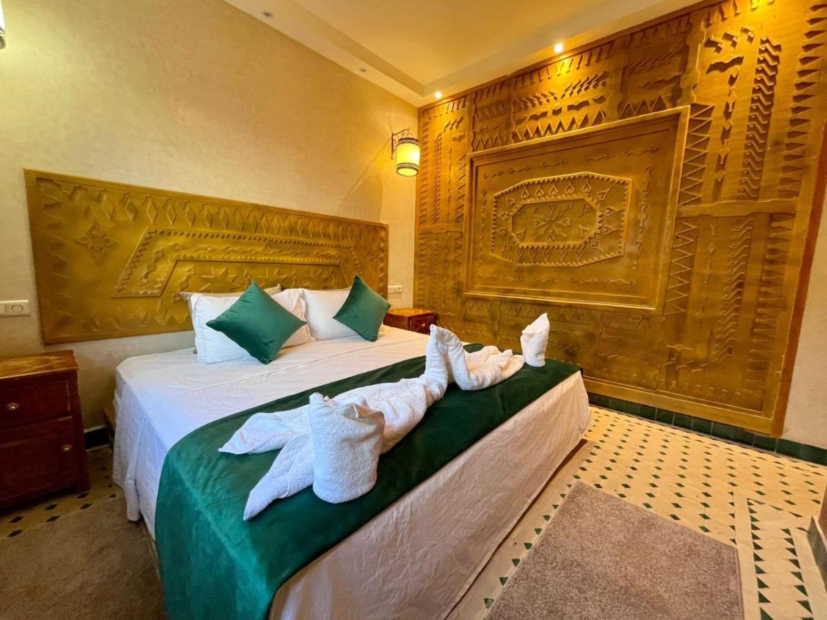 Hotel Apartments Lexpert " Riad The Family" Мерзуга Екстер'єр фото
