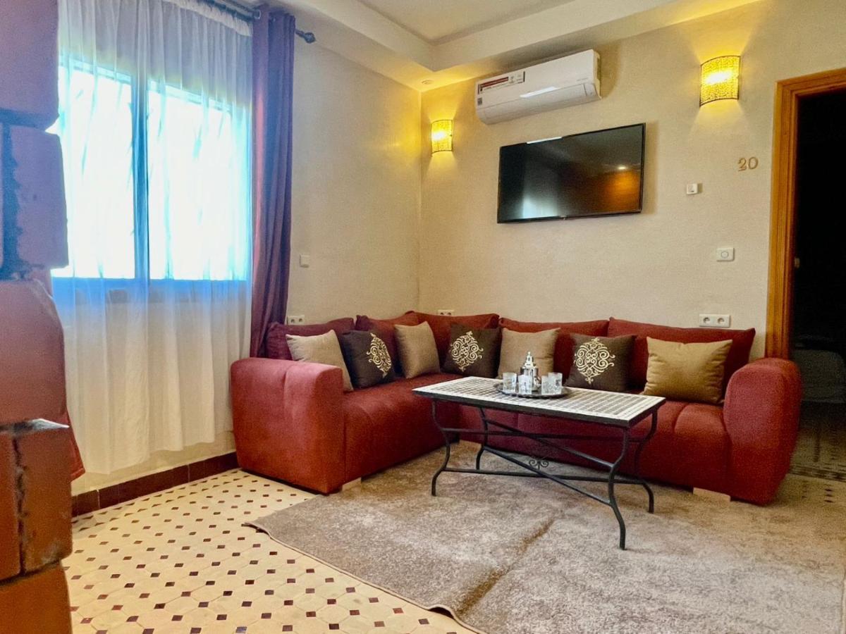 Hotel Apartments Lexpert " Riad The Family" Мерзуга Екстер'єр фото